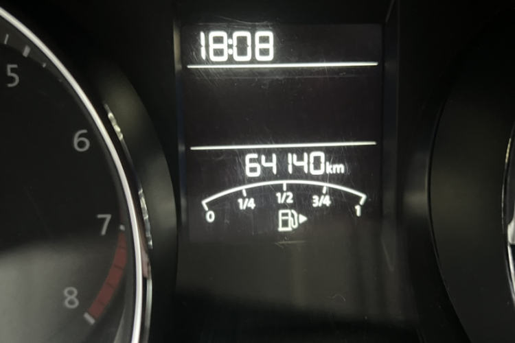 Volkswagen Bora 2016 car image #8