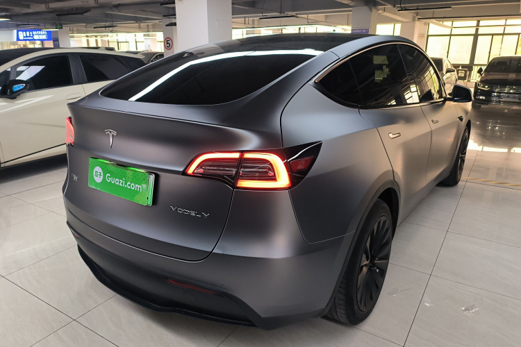 Tesla Model Y 2021 #7 Tesla Model Y 2021 car image #7