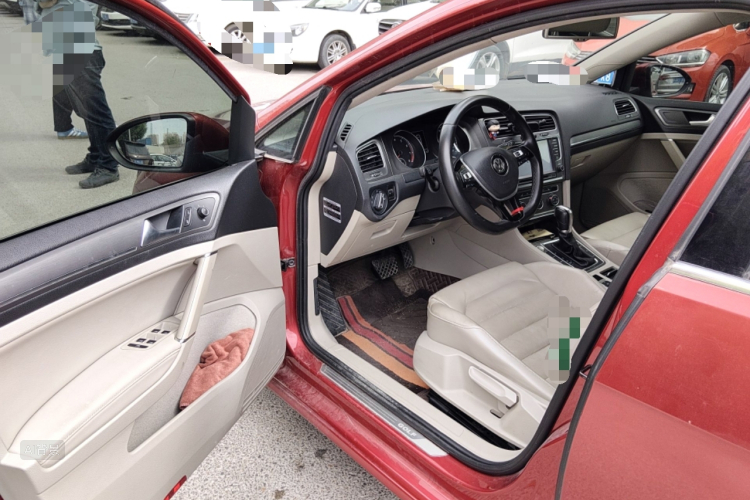 Volkswagen Golf 2014 immagine di auto #18