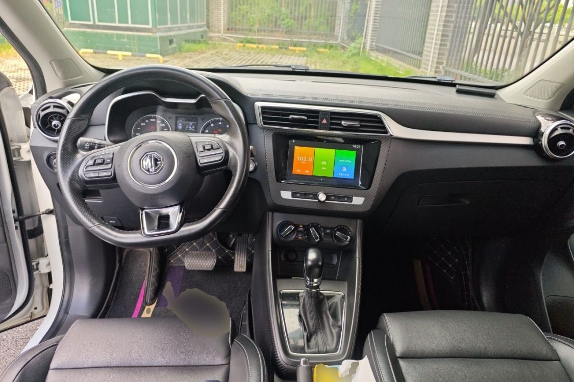 MG ZS 2017 #23 MG ZS 2017 car image #23