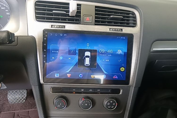 Volkswagen Golf 2015 car image #13