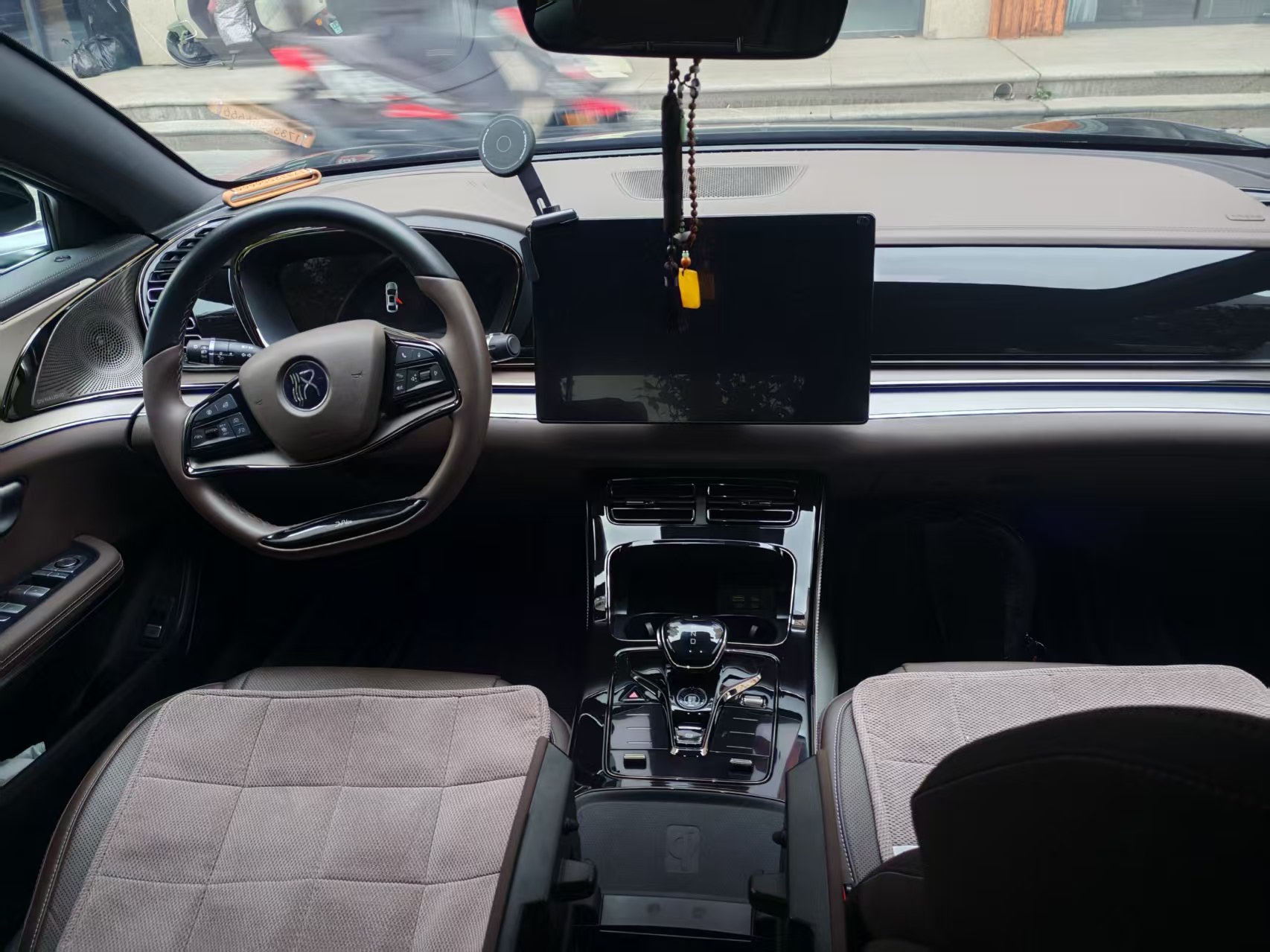 BYD Han 2023 изображение автомобиля #5