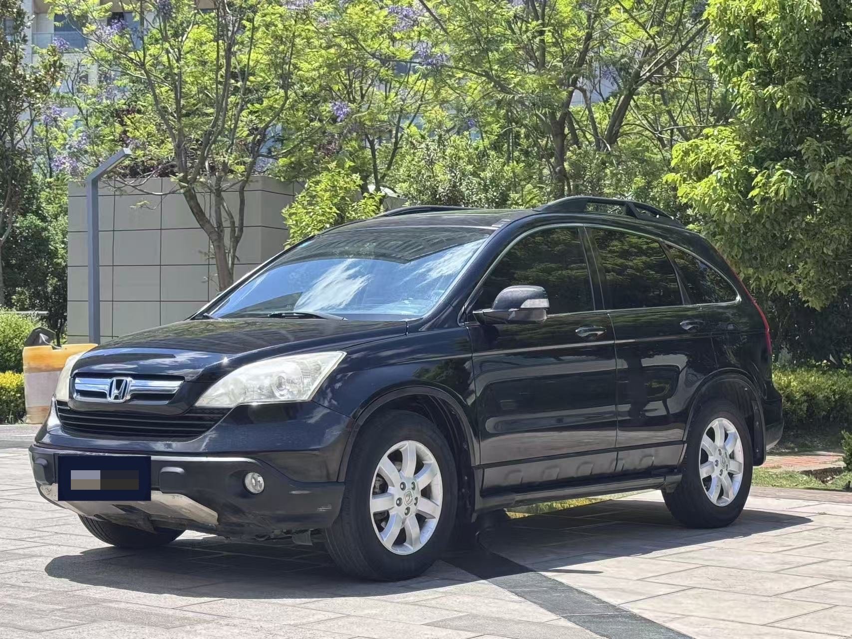 2010 2010 car image