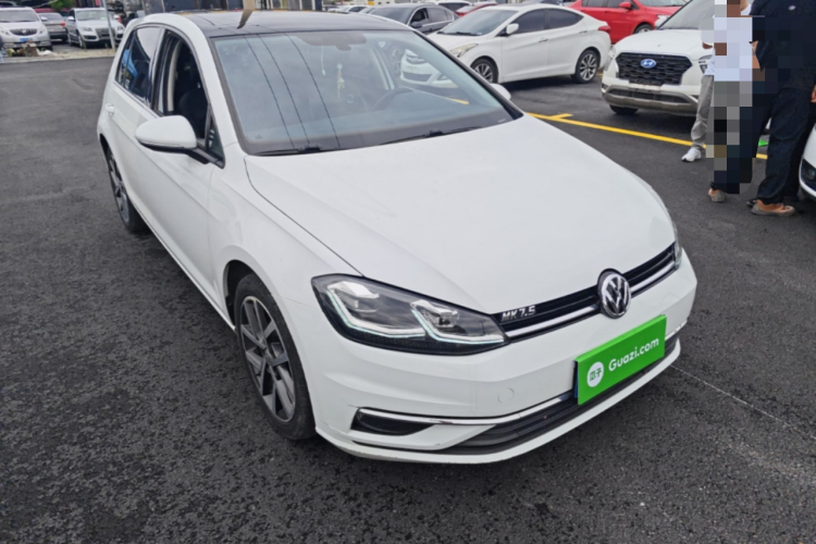Volkswagen Golf 2020 #4 Volkswagen Golf 2020 car image #4