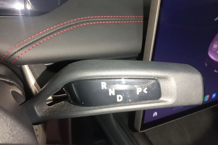 MI SU7 2025 car image #14