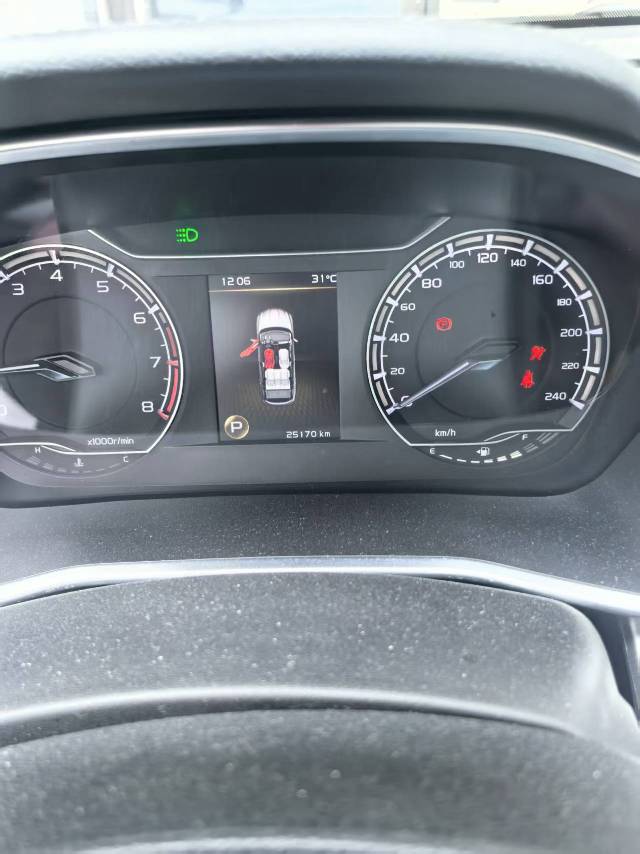 GEELY Coolray 2022 #4 GEELY Coolray 2022 car image #4