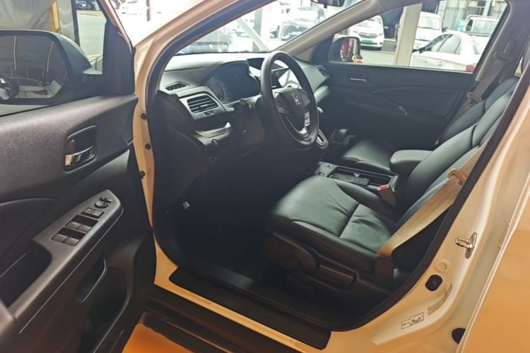 Honda CR-V 2016 immagine di auto #16