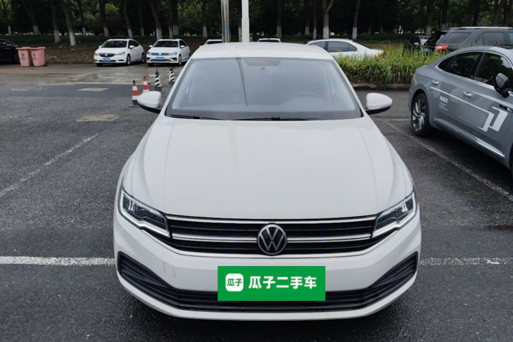 Volkswagen Bora 2022 car image #3