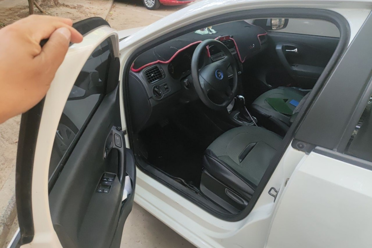 Volkswagen Polo 2017 #9 Volkswagen Polo 2017 car image #9