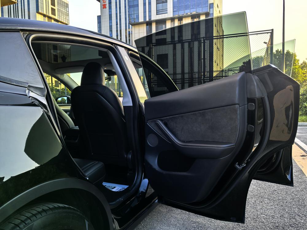 Tesla Model Y 2022 #16 Tesla Model Y 2022 car image #16