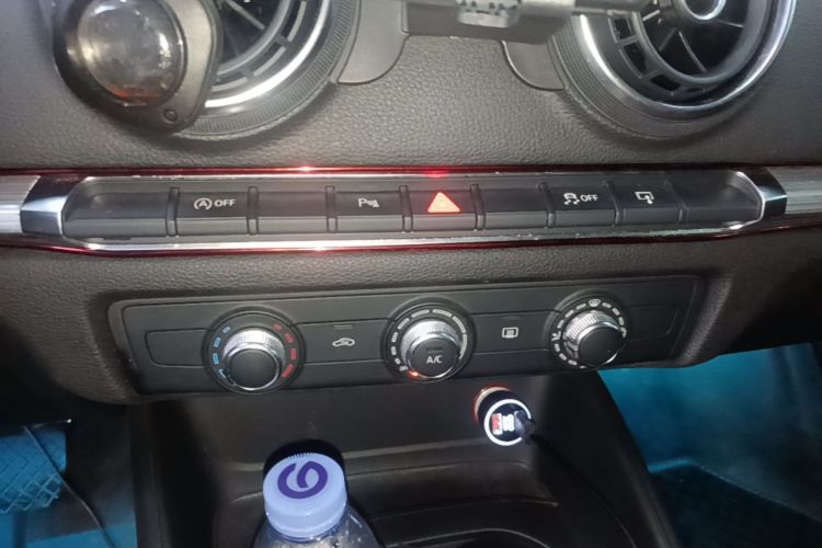 Audi A3 2017 car image #13