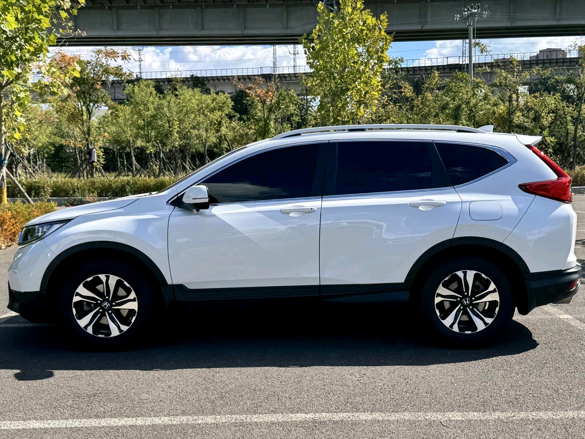 Honda CR-V 2019 car image #5