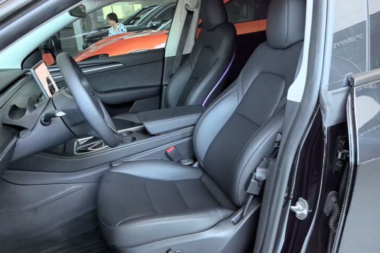 Tesla Model Y 2023 #15 Tesla Model Y 2023 car image #15