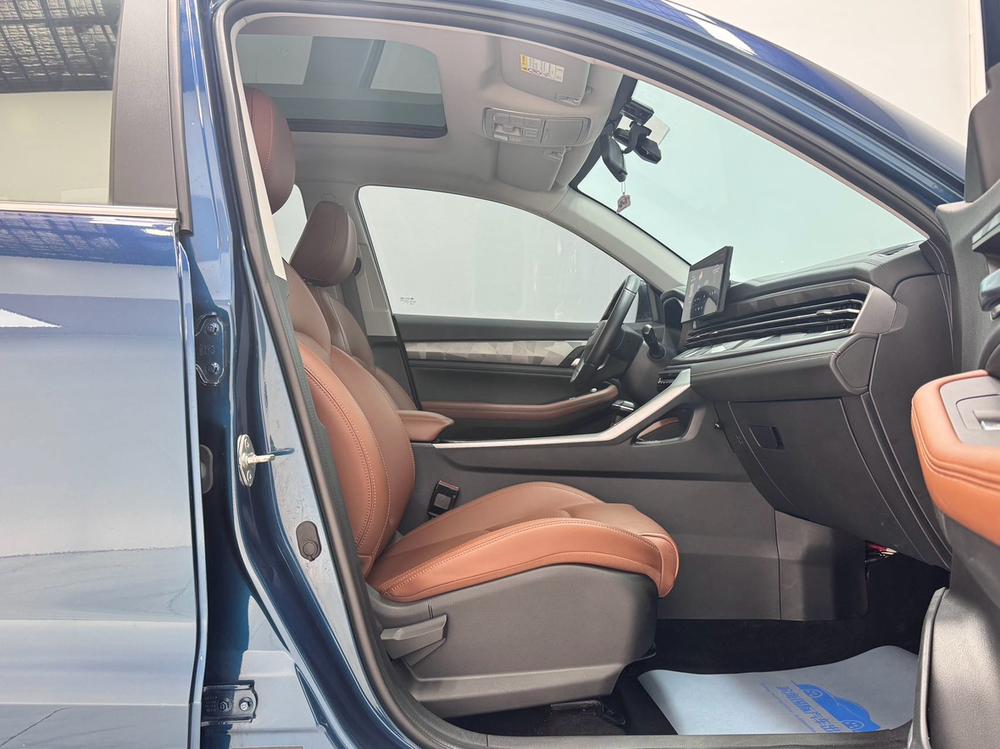 GEELY Vision X6 2022 car image #18