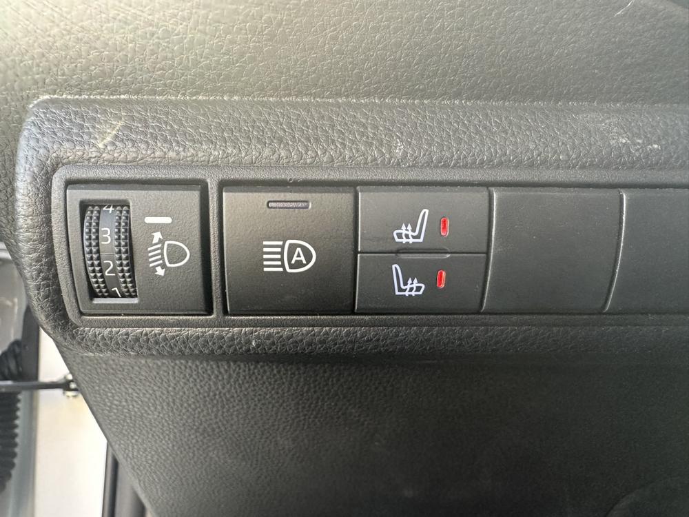 Toyota Corolla 2023 car image #13