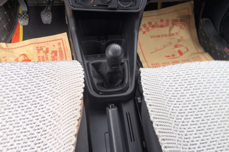 Volkswagen Santana 2021 car image #14
