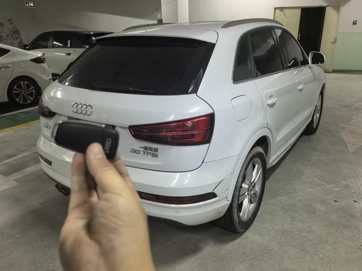 Audi Q3 2016 #2 Audi Q3 2016 immagine di auto #2