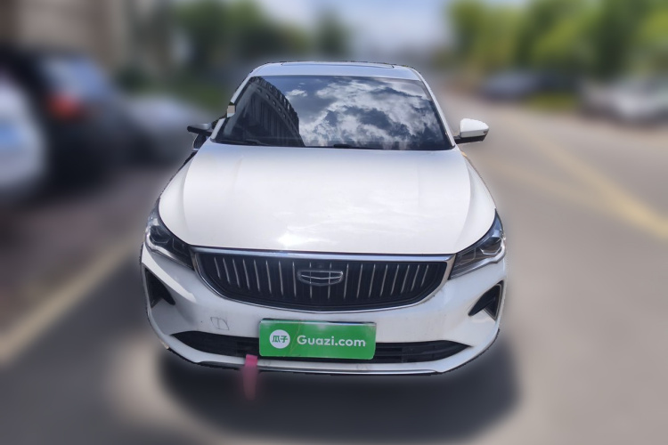 GEELY Emgrand 2021 car image #3