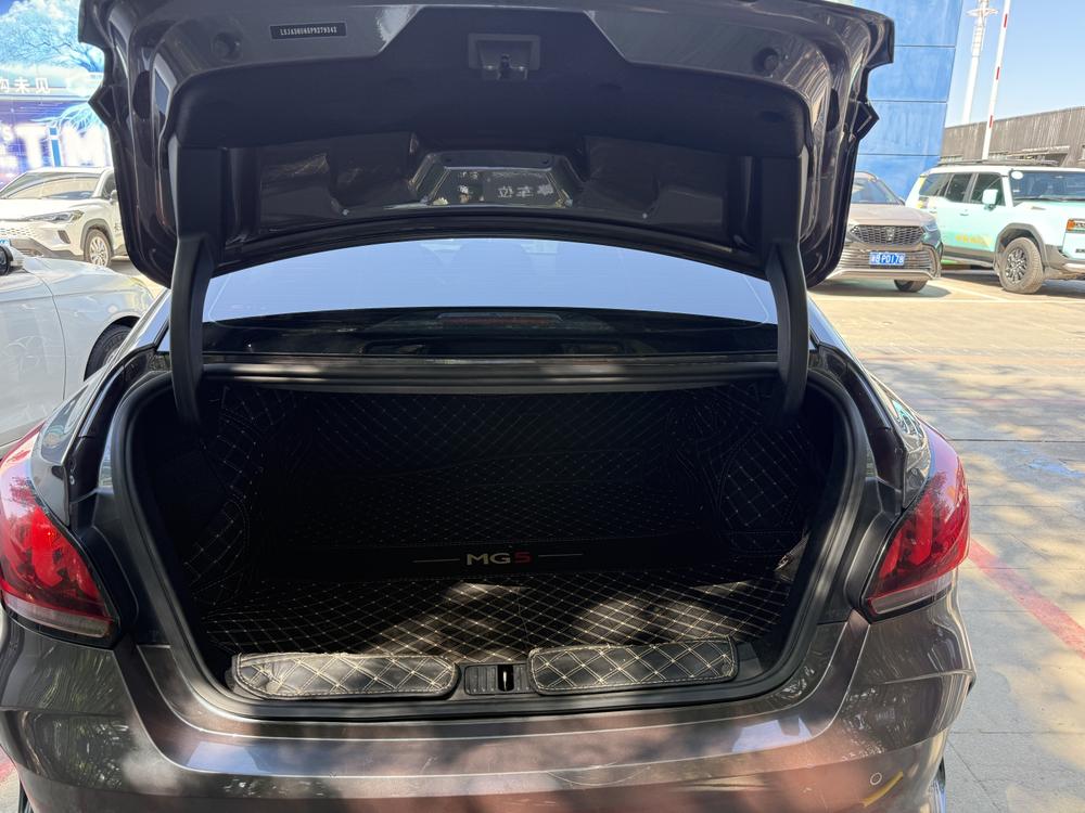 MG 5 2023 #9 MG 5 2023 immagine di auto #9