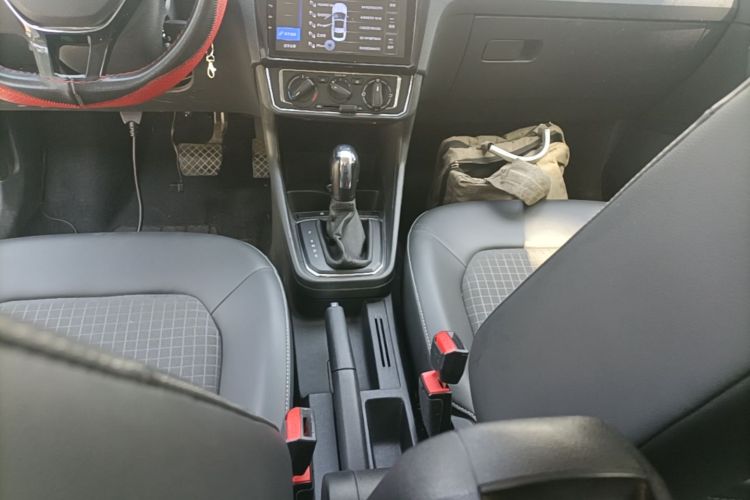 Volkswagen Santana 2019 #14 Volkswagen Santana 2019 car image #14