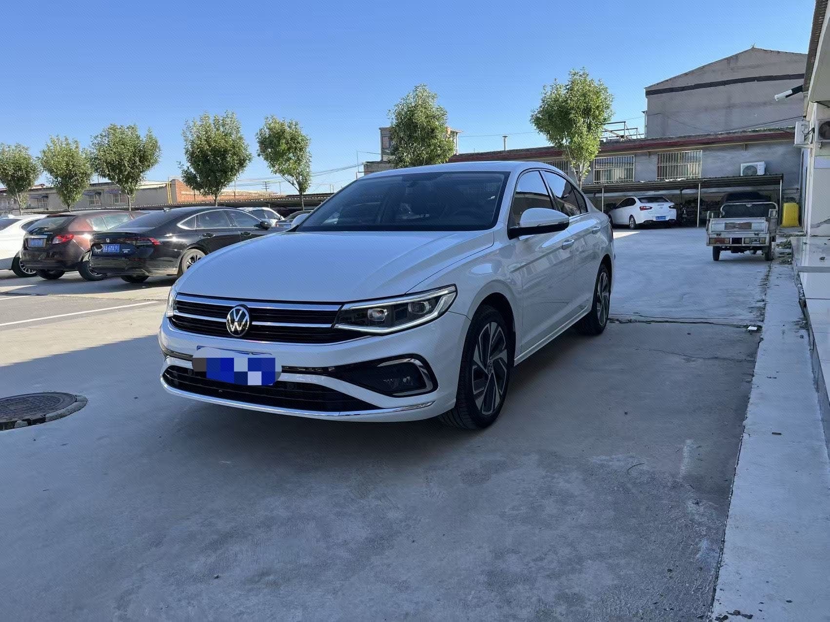 2023 2023 immagine di auto