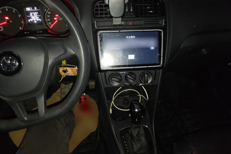 Volkswagen Polo 2017 #14 Volkswagen Polo 2017 car image #14