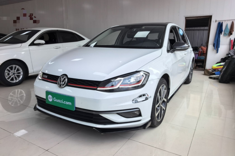 Volkswagen Golf 2018 #2 Volkswagen Golf 2018 صورة سيارة #2
