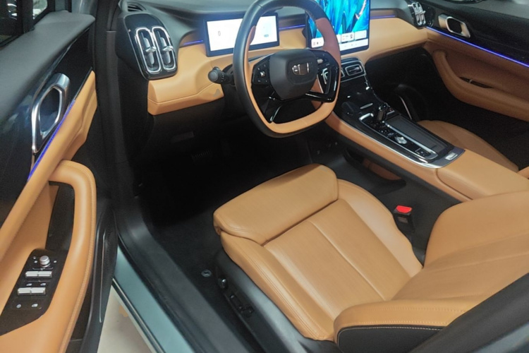 GEELY Boyue L 2025 изображение автомобиля #15