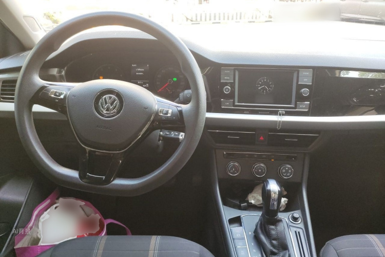 Volkswagen Lavida 2020 car image #11