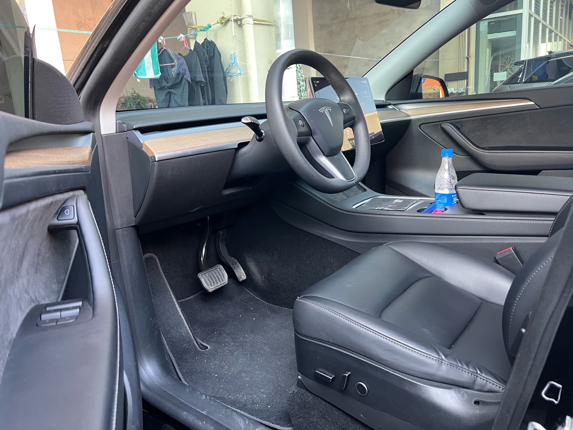 Tesla Model Y 2023 immagine di auto #5