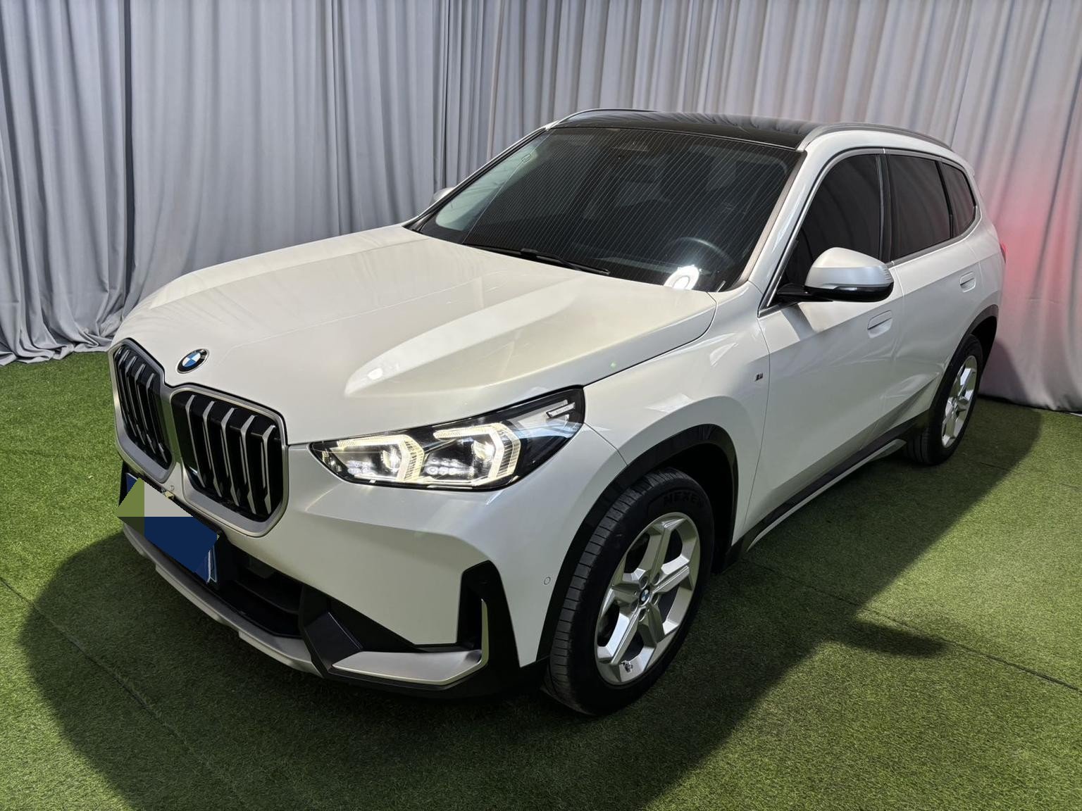 BMW X1 2023 car image 