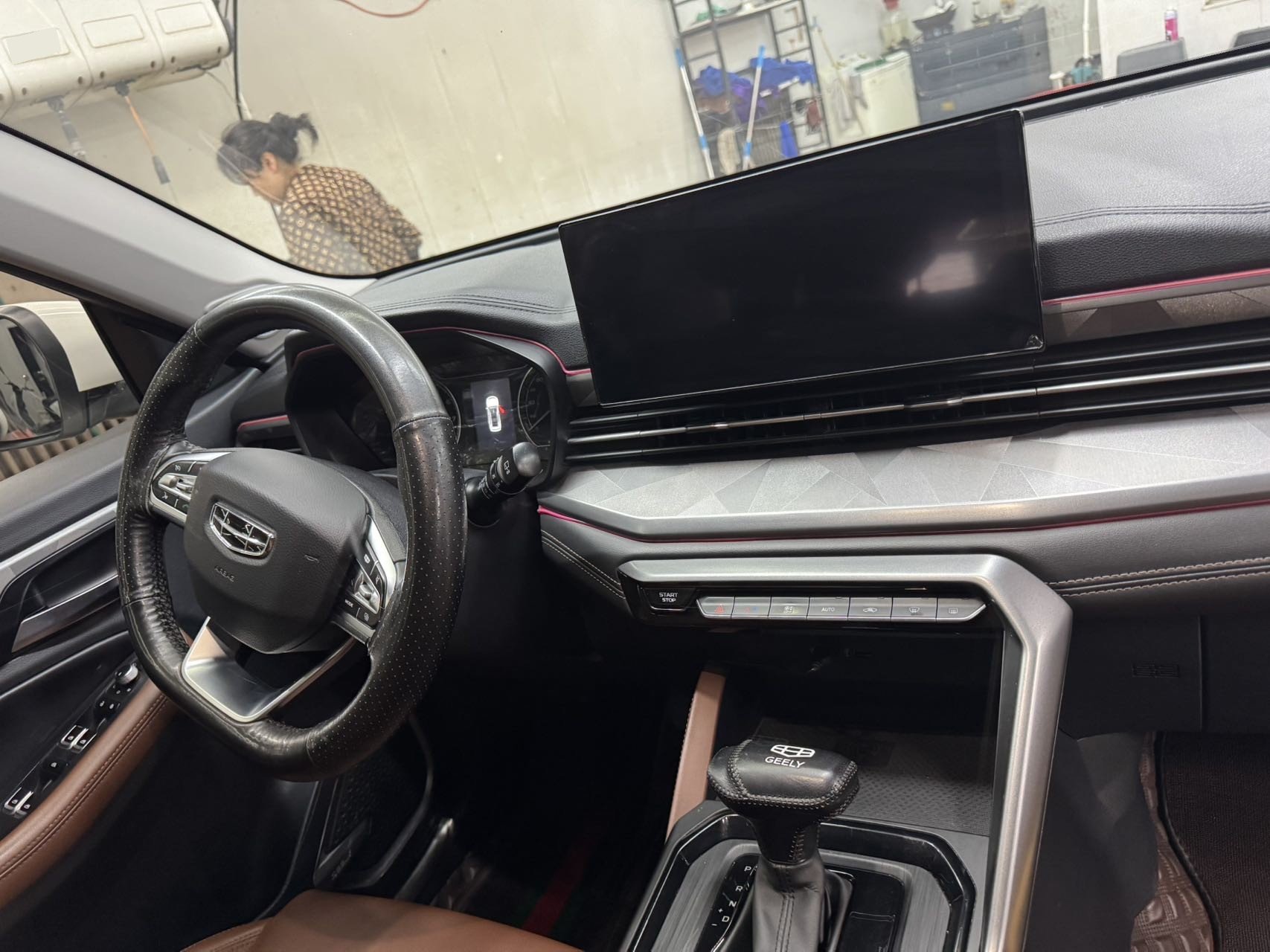 GEELY Vision X6 2022 car image #5