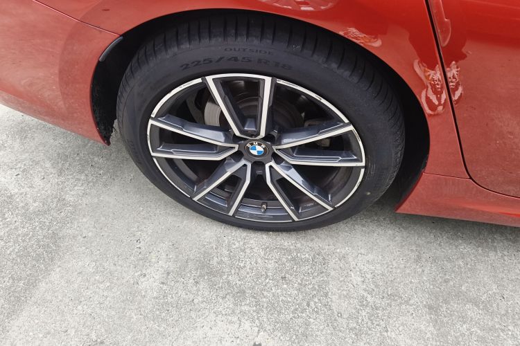 BMW 3 Series 2022 صورة سيارة #7