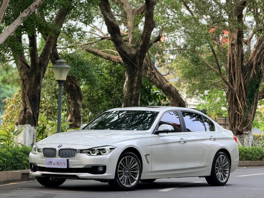 BMW 3 Series 2019 BMW 3 Series 2019 car image