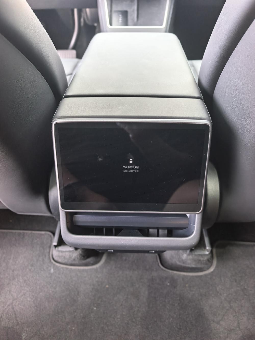 Tesla Model Y 2025 #15 Tesla Model Y 2025 car image #15