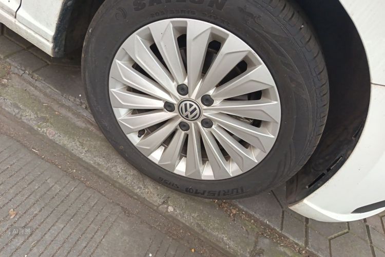 Volkswagen Lavida 2019 car image #9