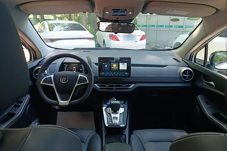 BYD Yuan New Energy 2019 car image #10