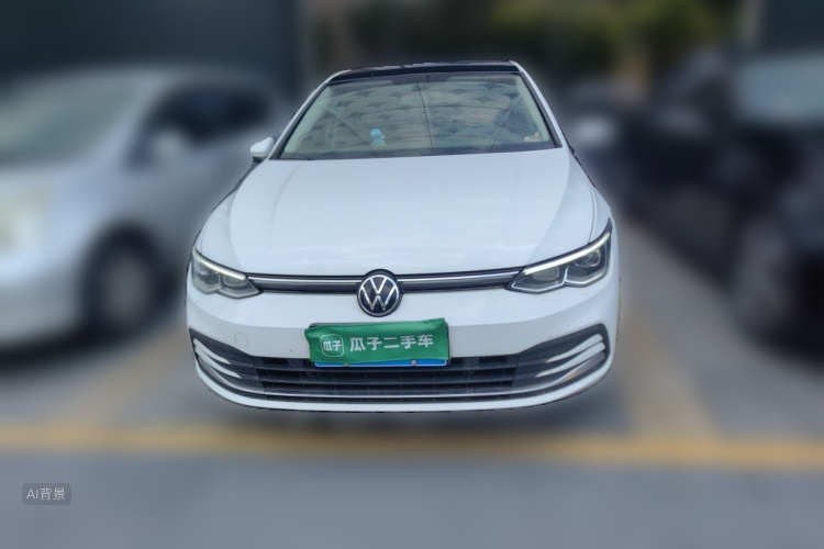 Volkswagen Golf 2021 car image #3