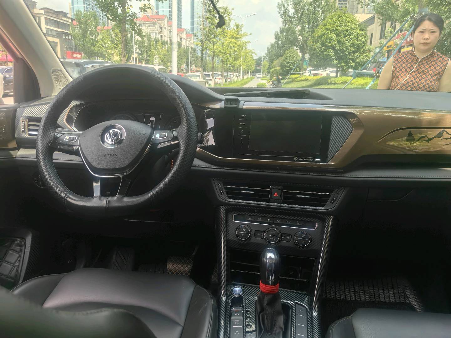 2019 car image #4