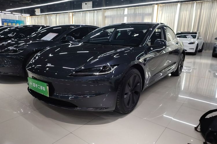 Tesla Model 3 2025 #2 Tesla Model 3 2025 car image #2