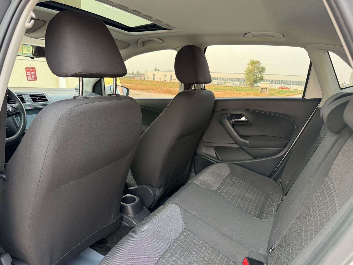 Volkswagen Polo 2018 car image #8