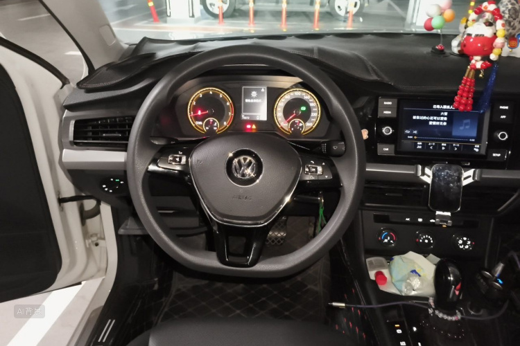 Volkswagen Lavida 2019 car image #12