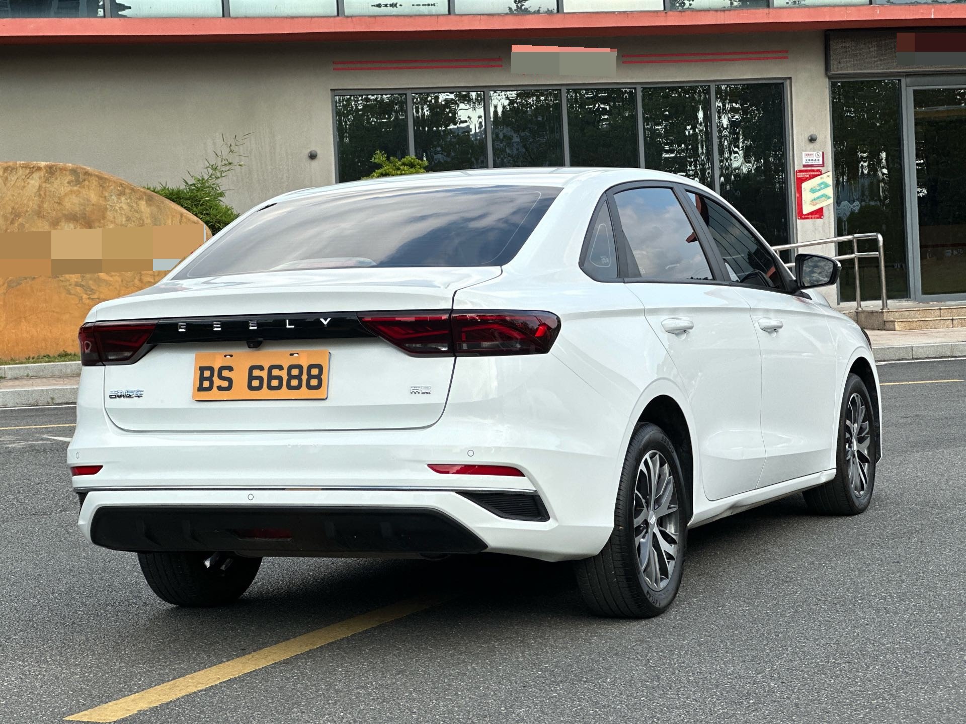 GEELY Emgrand 2023 #6 GEELY Emgrand 2023 car image #6