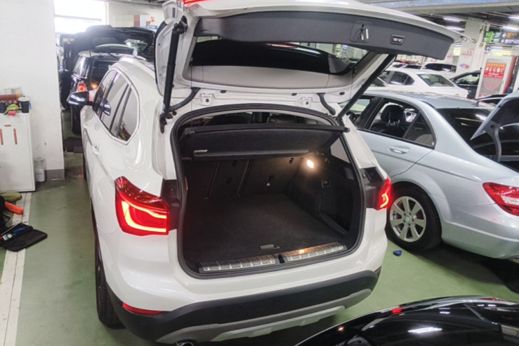 BMW X1 2017 #21 BMW X1 2017 car image #21