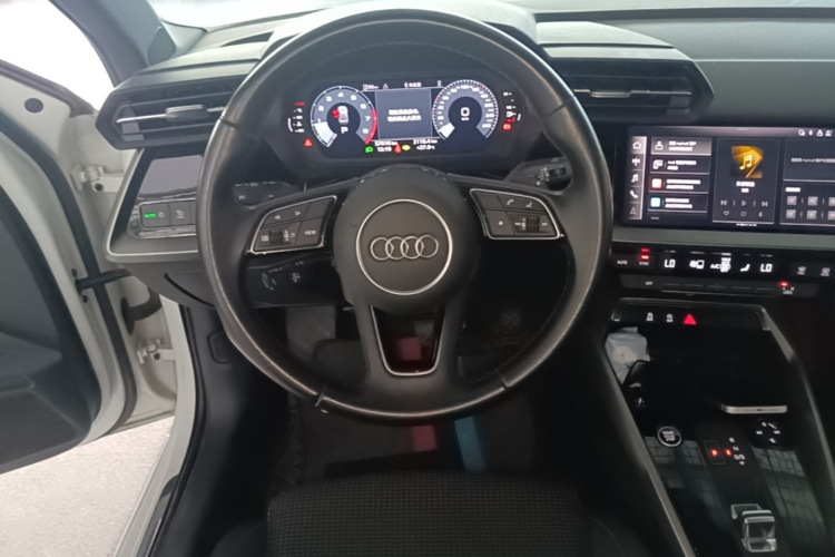 Audi A3 2023 car image #11
