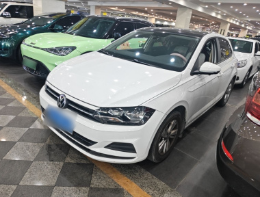 Volkswagen Polo 2023 car image 