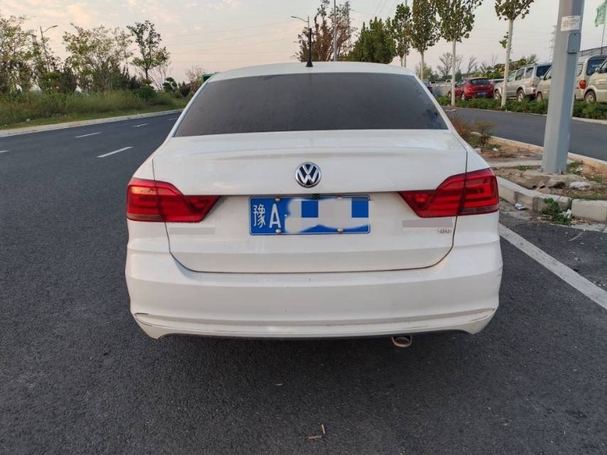 Volkswagen Santana 2017 car image #8