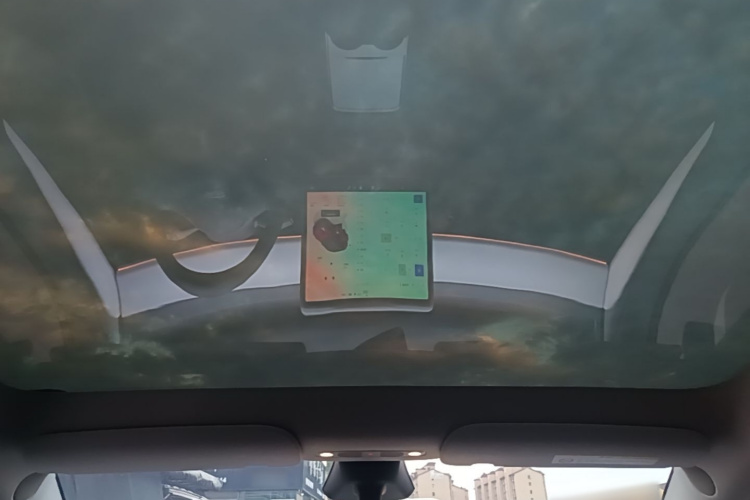 Tesla Model Y 2024 #18 Tesla Model Y 2024 car image #18