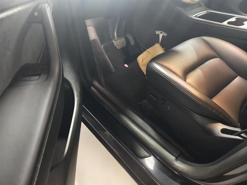 Tesla Model Y 2024 #7 Tesla Model Y 2024 car image #7