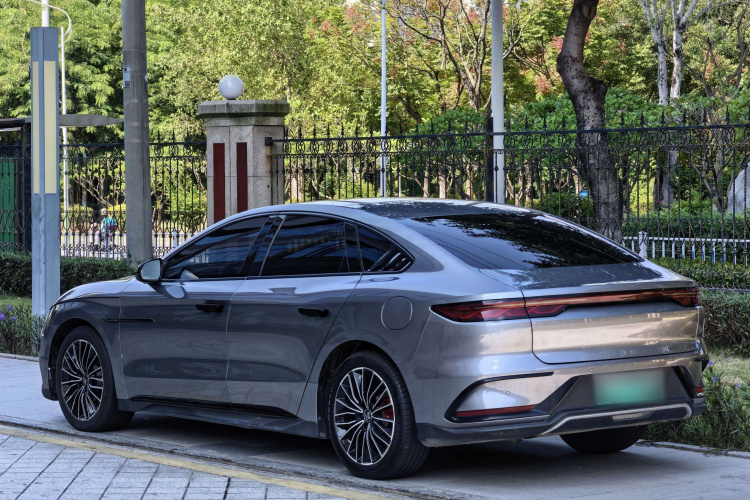 BYD Han 2022 immagine di auto #6